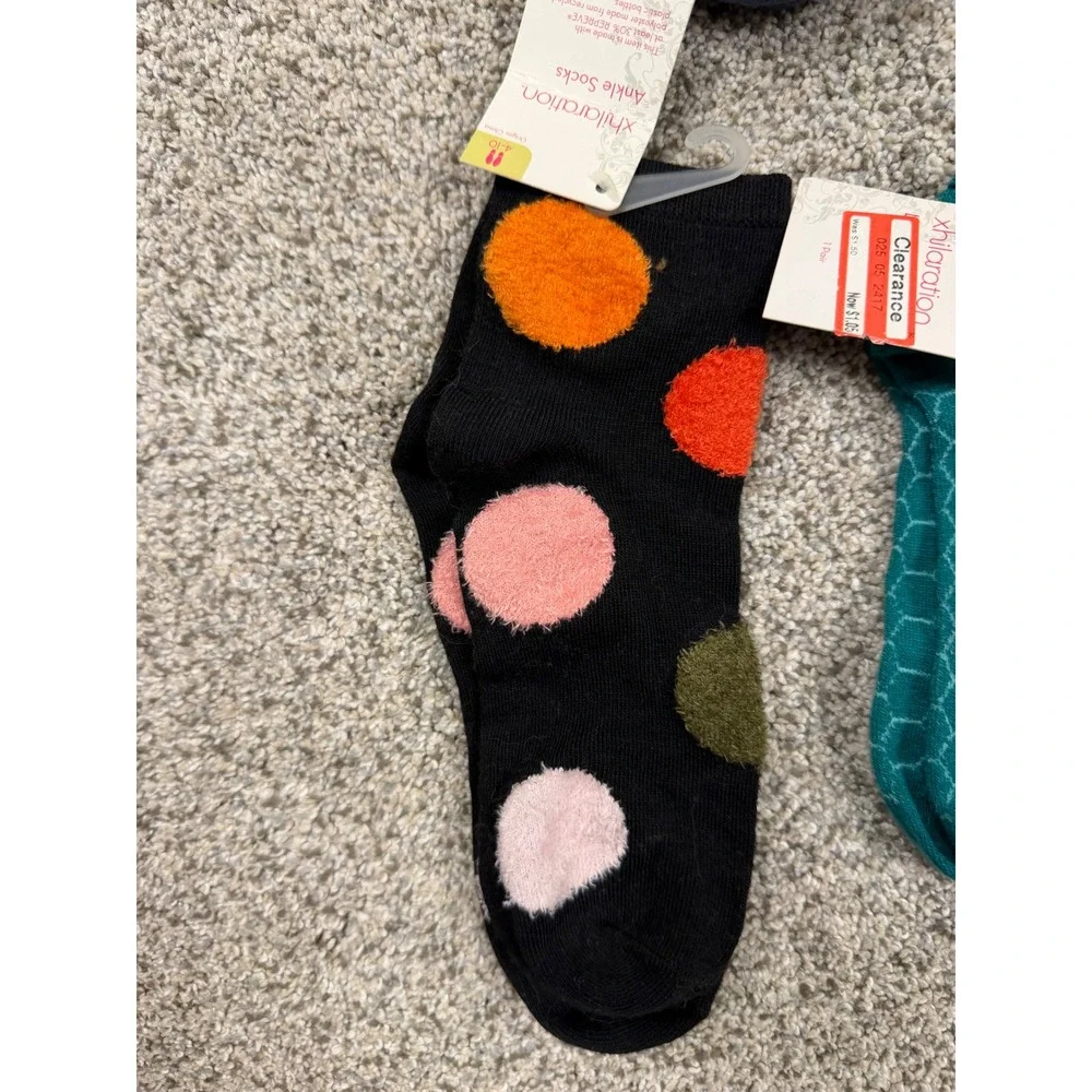 Miscellaneous Women Socks Lot‎ of 5
